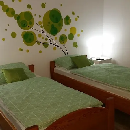 Gostinjska kuća Maya Team Sobe